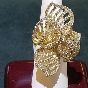 Ladies Fashion Custom Ring